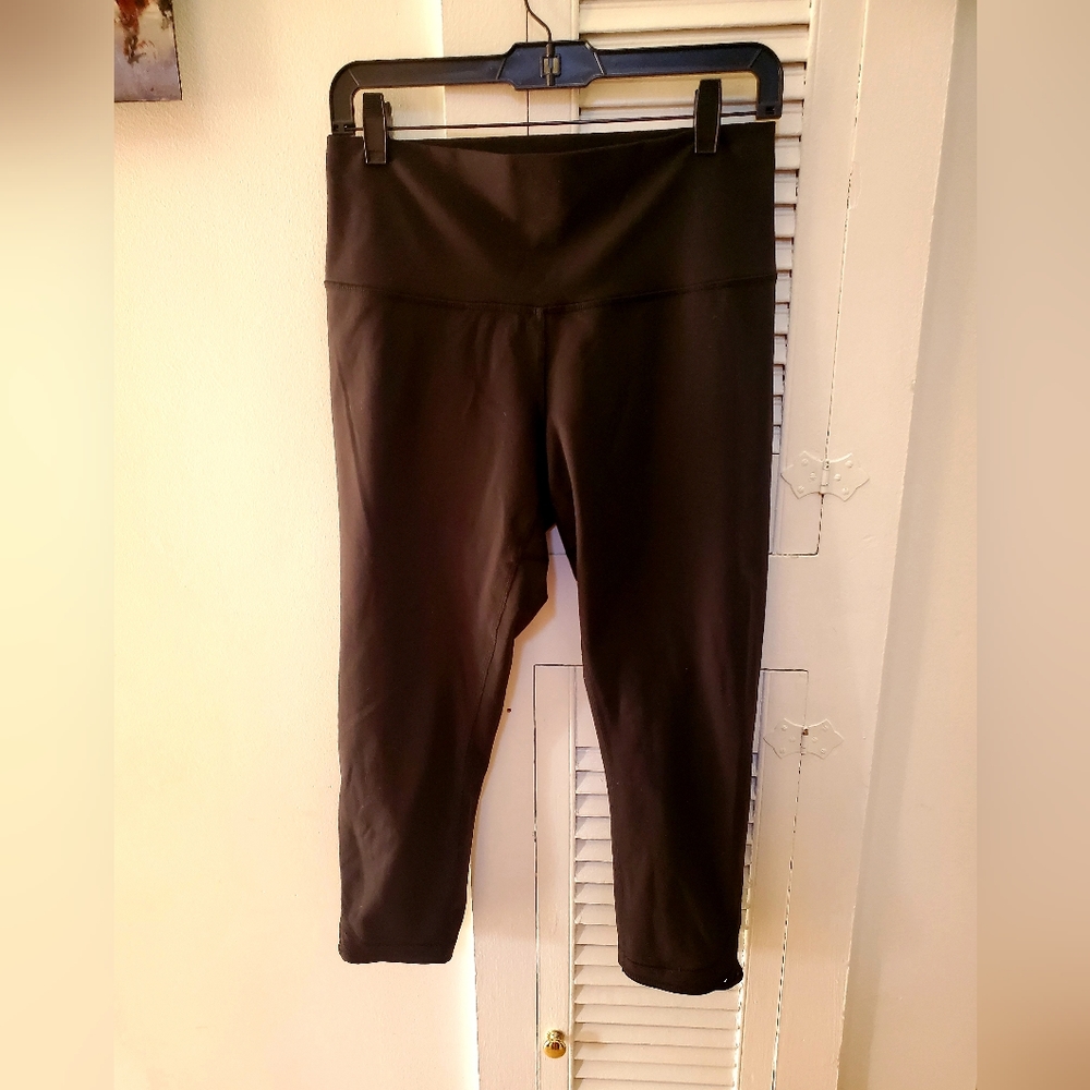 Lululemon capri legging size 8 black